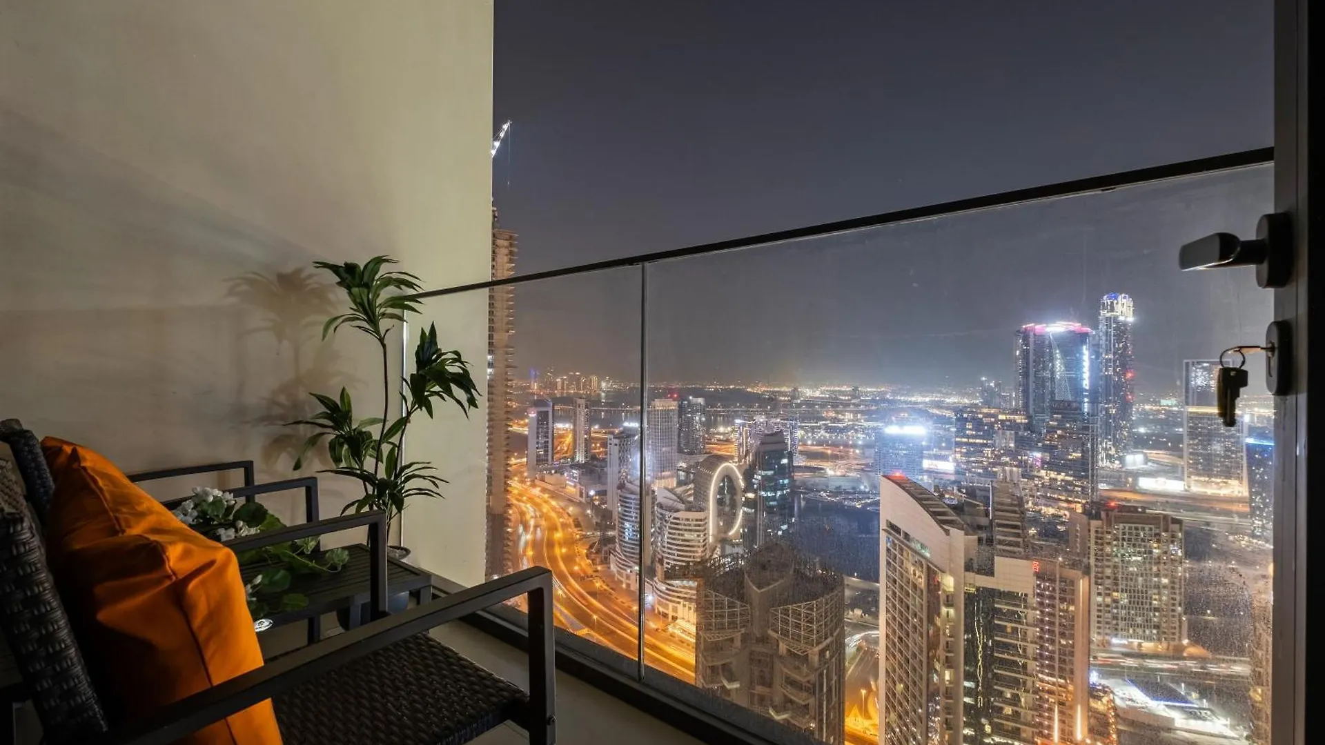 Cosmic Sky Suite High Floor 1Br- Dubai Mall Access By Maxx Value Homes Apartment